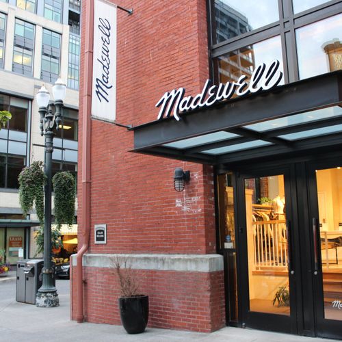 NW Couch St. - Brewery Blocks